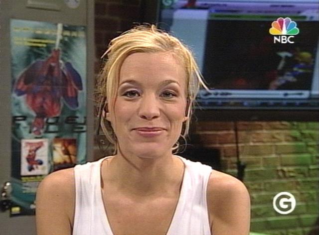 gweni_jw_giga_021130_03.jpg